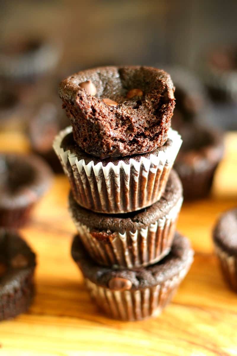 Satisfy Cravings: Delicious Grain-Free Brownie Bites for a Healthy Snack